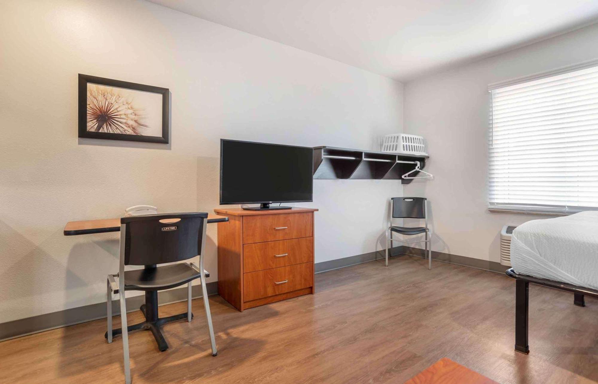 Extended Stay America Select Suites - Pensacola - Northeast Ferry Pass Bagian luar foto
