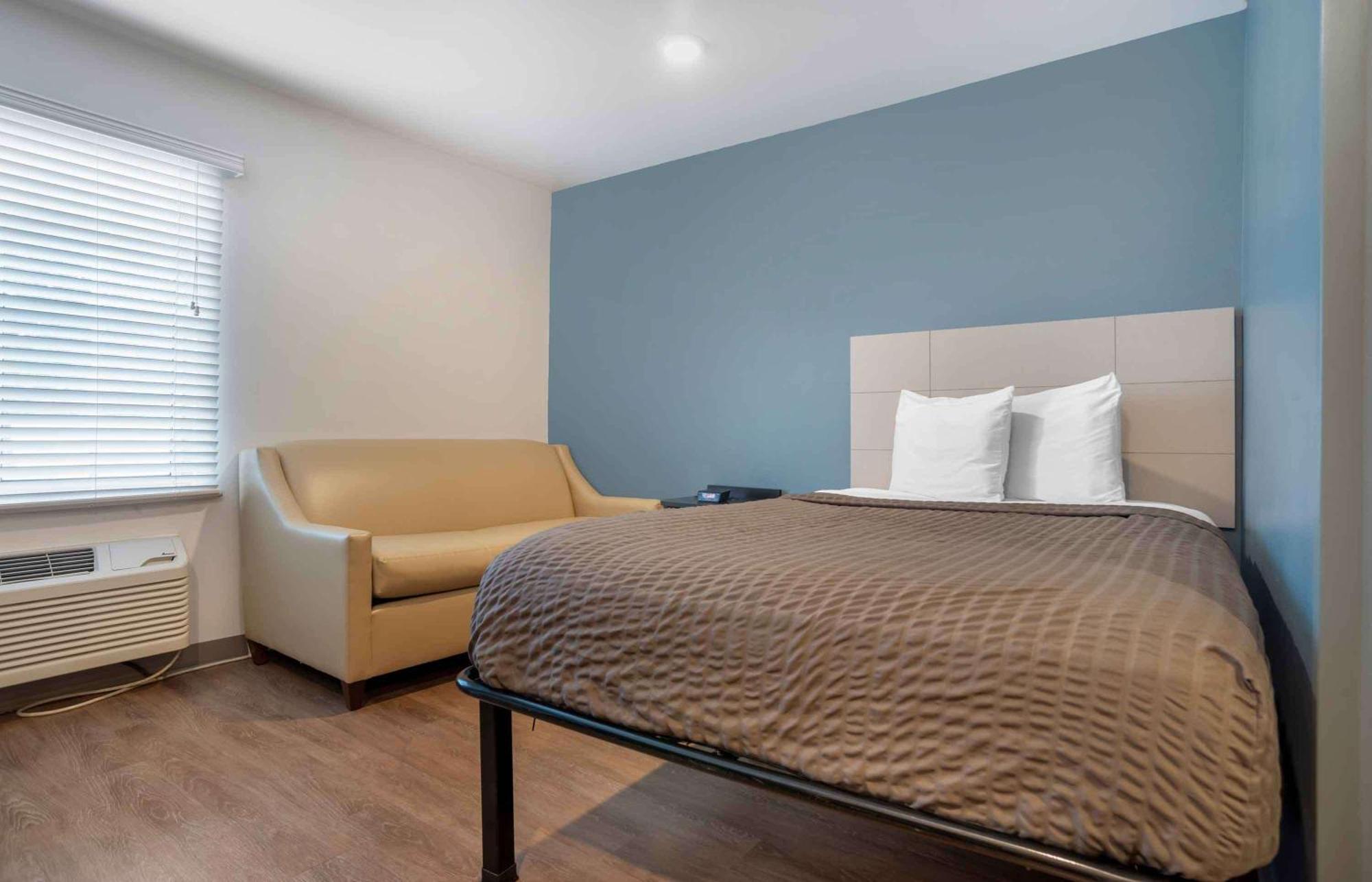 Extended Stay America Select Suites - Pensacola - Northeast Ferry Pass Bagian luar foto