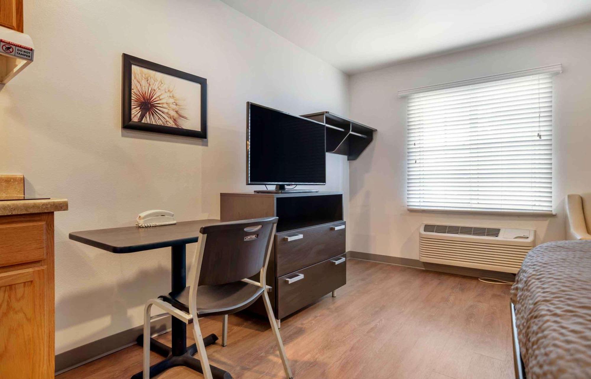 Extended Stay America Select Suites - Pensacola - Northeast Ferry Pass Bagian luar foto