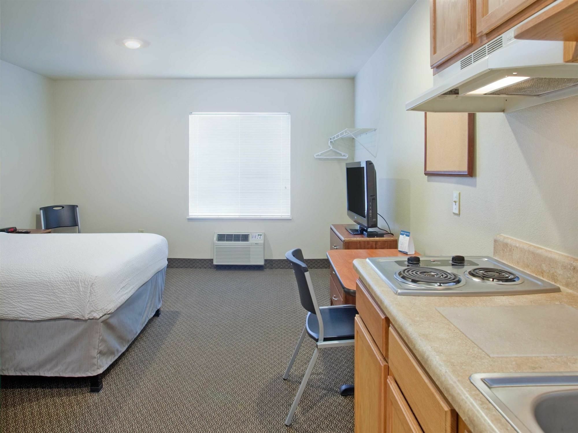 Extended Stay America Select Suites - Pensacola - Northeast Ferry Pass Bagian luar foto